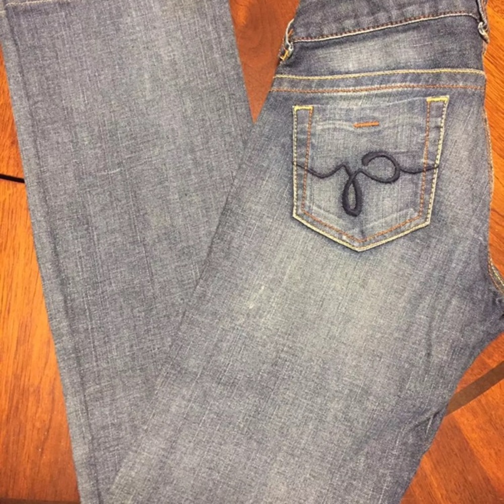 Guess Jeans